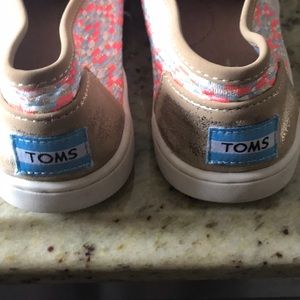 Toms shoes for girls in size 5.5